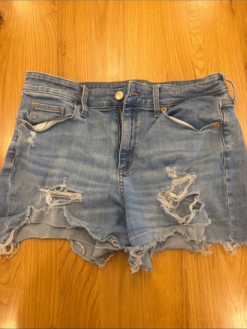 Universal Thread Distressed Denim Cutoff Shorts - Light Blue Wash